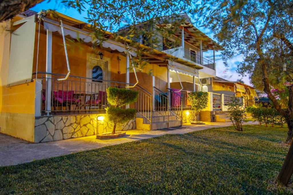 Drosostalia Apartments Lefkada City Ngoại thất bức ảnh